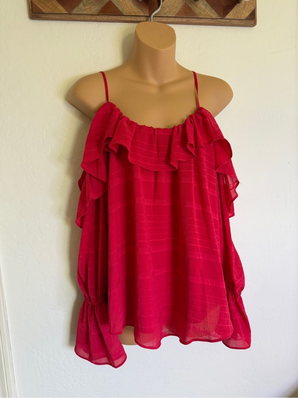 Parker Ruffle Cold-Shoulder Blouse M
